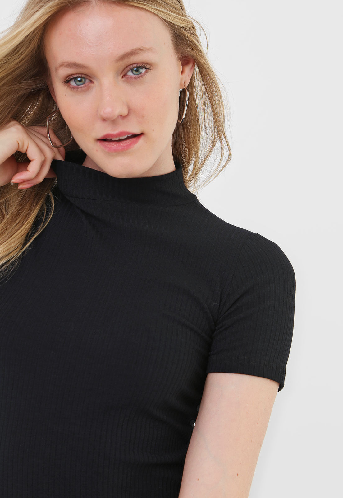 blusa lisa gola alta canelada renner